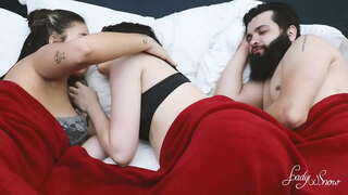 Menage com anal e gozada na cara das duas amiguinhas. (veja completo não REDE)