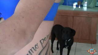 Rašalu Mažylį Savo Cleo patinka, kad pagalbos ranka, kai didelis penis turi spaudai streso, net daugiau, jei ji gali sušilti cum visos jos papai! Taip malonu! Full Video &amp;amp; Visas Jo Cleo @ ItsCleoLive.com!