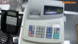 Blonde babe sells a h-puist agus pounded