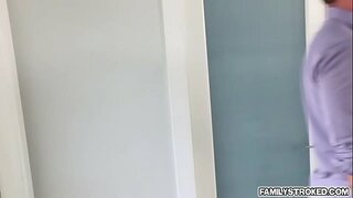 Tiffany Watson dan dia Kyle fucked, menghisap, menjilat satu sama lain