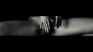 ASMR Pussy кӯмак ба шумо истироҳат баъд аз рӯзи дароз - Milaluv